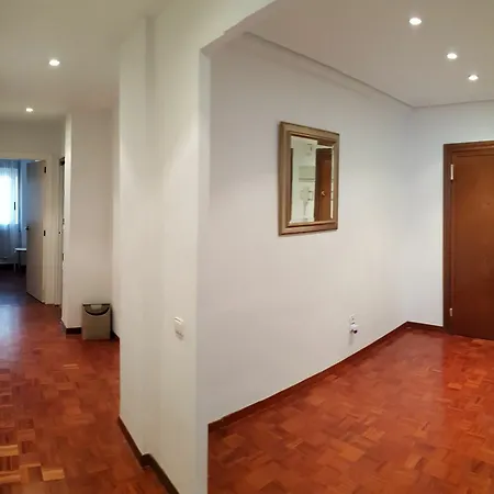 Total Gran Via Apartment *